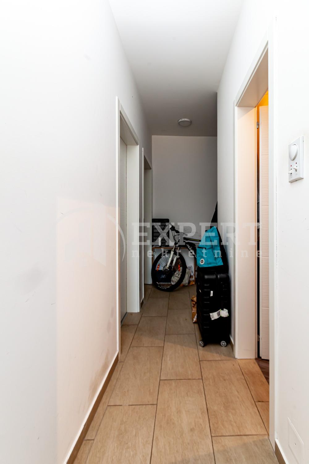 Slika 3 - Kruševska, Dvoiposoban stan na prodaju, 75m2, 113.000€