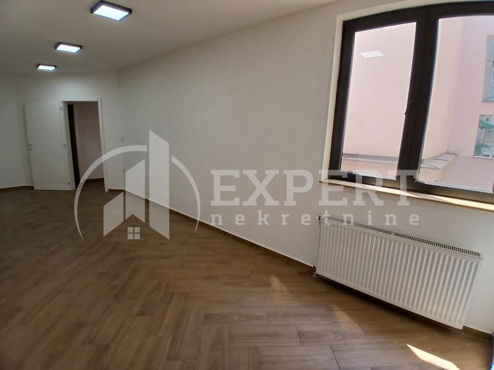 Slika 11 - Svetozara Markovića,  Lokal za izdavanje, 316m2, 2.700€