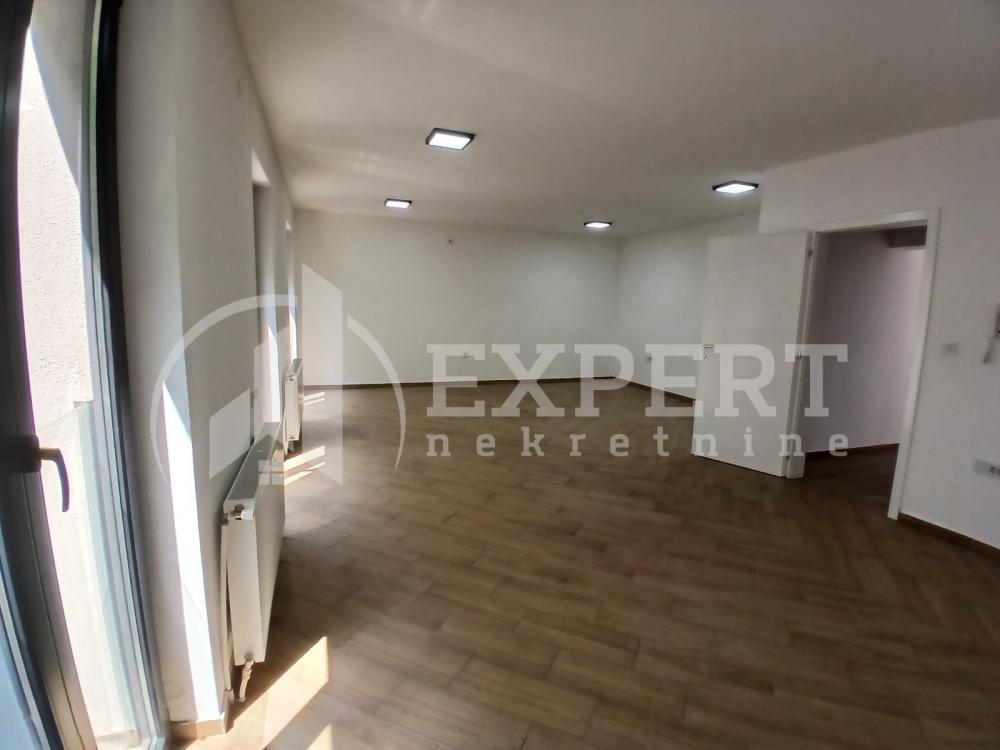 Slika 3 - Svetozara Markovića,  Lokal za izdavanje, 316m2, 2.700€