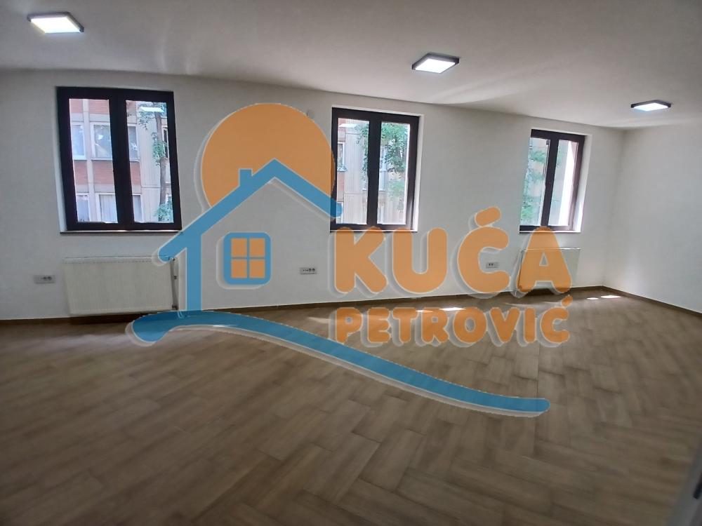 Slika 8 - Svetozara Markovića,  Lokal za izdavanje, 316m2, 2.700€