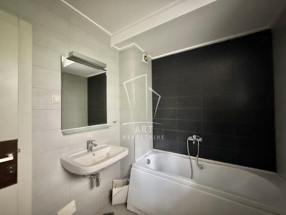 Slika 9 - Bože Jankovića, Trosoban stan na prodaju, 70m2, 250.000€