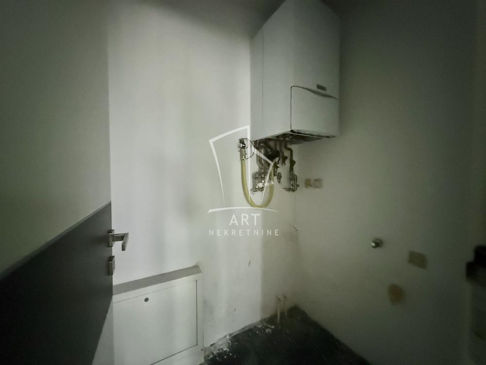 Slika 10 - Bože Jankovića, Trosoban stan na prodaju, 70m2, 250.000€