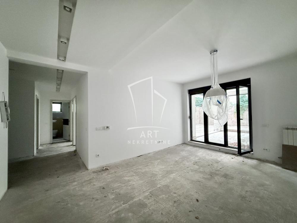 Slika 1 - Bože Jankovića, Trosoban stan na prodaju, 70m2, 250.000€