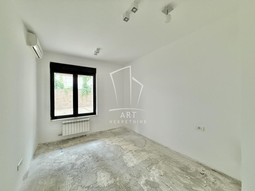 Slika 2 - Bože Jankovića, Trosoban stan na prodaju, 70m2, 250.000€