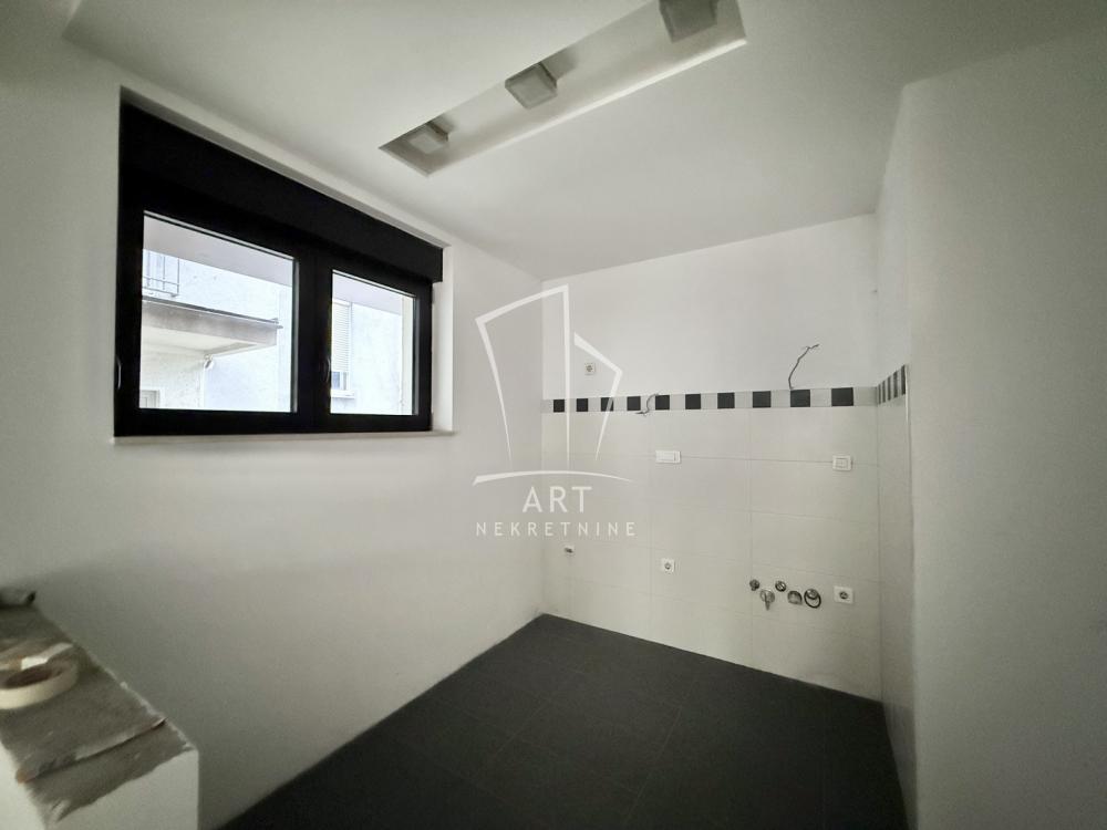 Slika 7 - Bože Jankovića, Trosoban stan na prodaju, 70m2, 250.000€