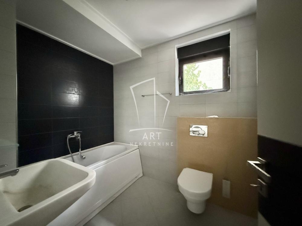 Slika 8 - Bože Jankovića, Trosoban stan na prodaju, 70m2, 250.000€