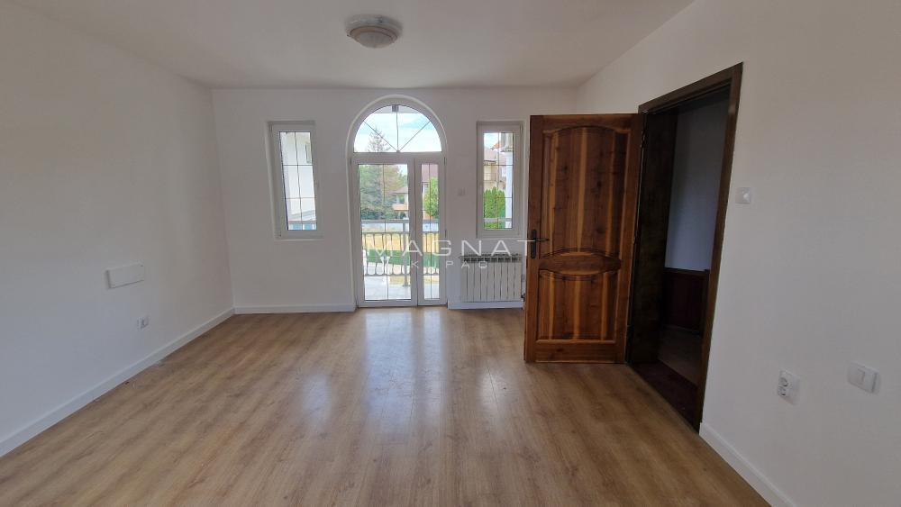 Slika 6 - Svetozara Radojčića,  Lokal za izdavanje, 450m2, 4.000€