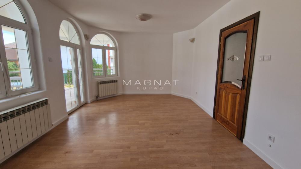 Slika 1 - Svetozara Radojčića,  Lokal za izdavanje, 450m2, 4.000€