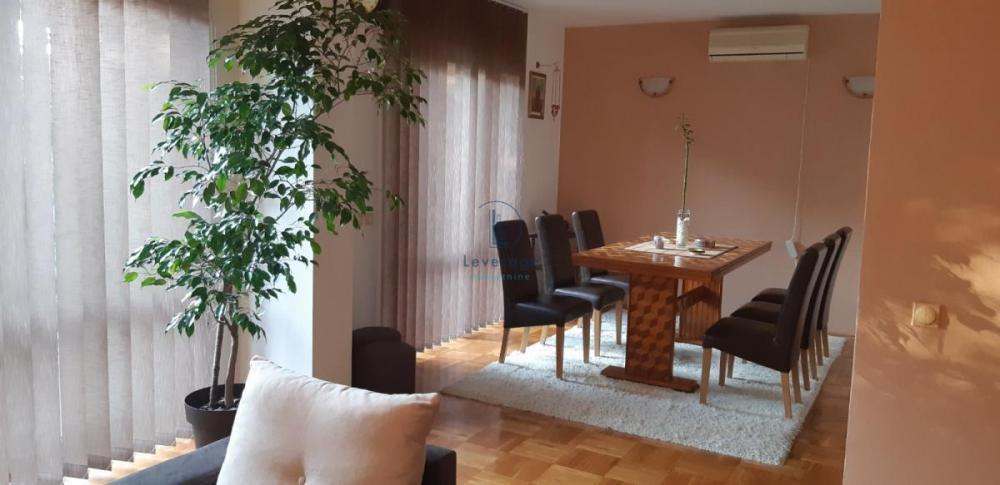 Glavna slika - Kuća na prodaju, 324m2, 170.000€
