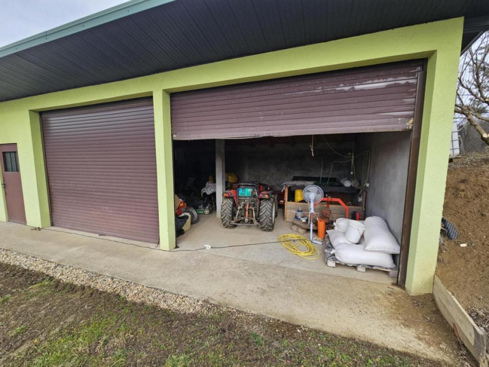 Slika 0 - Popovic,  Kuća na prodaju, 170m2, 650.000€