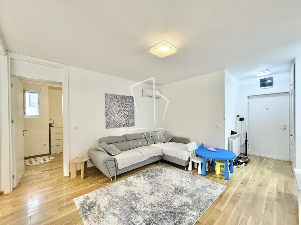 Slika 2 - Vojvode Toze, Četvorosoban stan na prodaju, 43m2, 228.000€