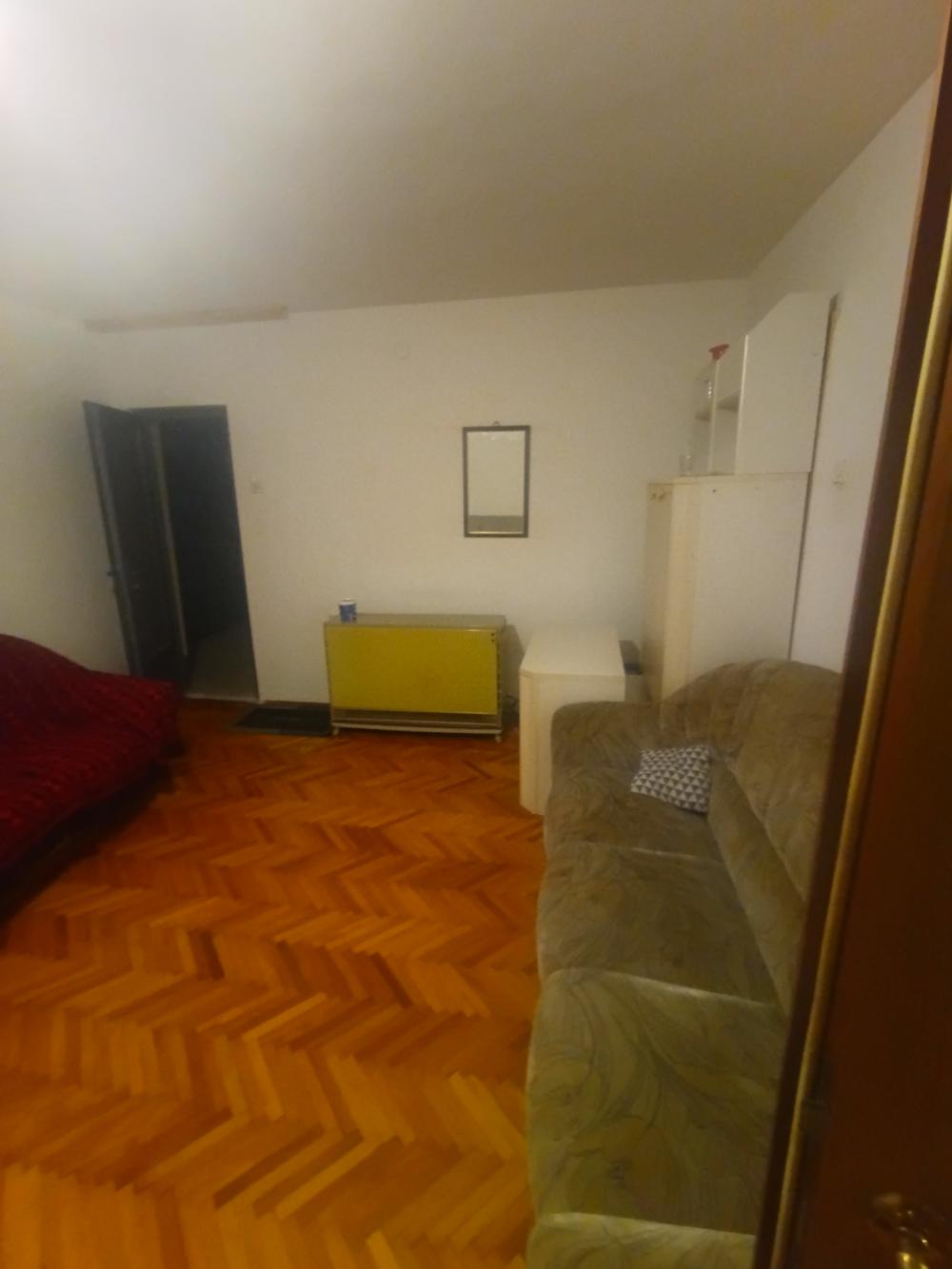 Slika 0 - Bitoljska,  Kuća za izdavanje, 60m2, 250€