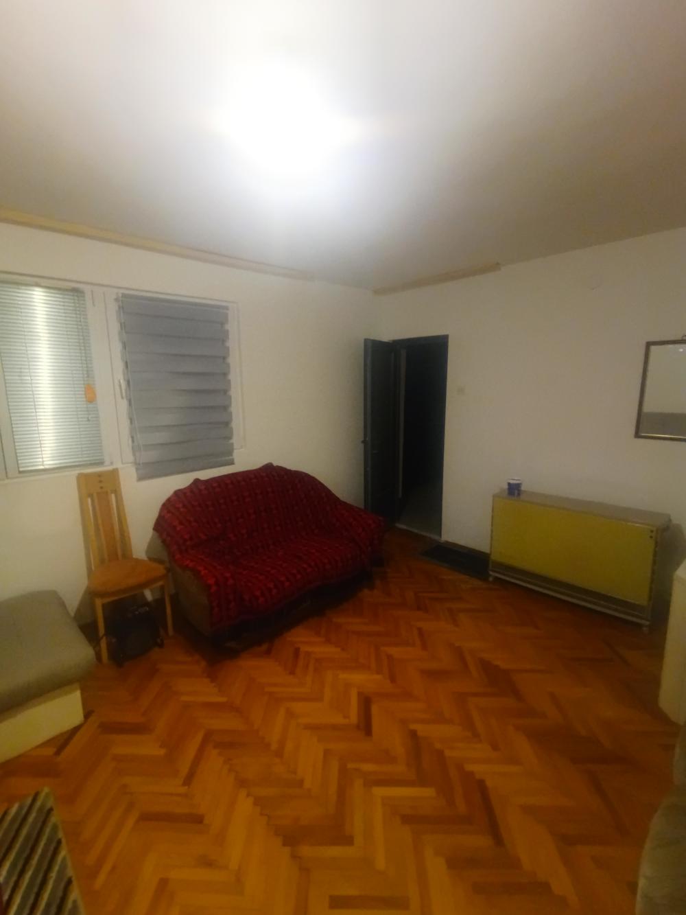 Slika 1 - Bitoljska,  Kuća za izdavanje, 60m2, 250€