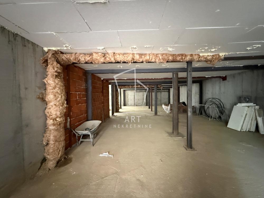 Glavna slika -Radeta Markovića,  Lokal na prodaju, 190m2, 177.650€