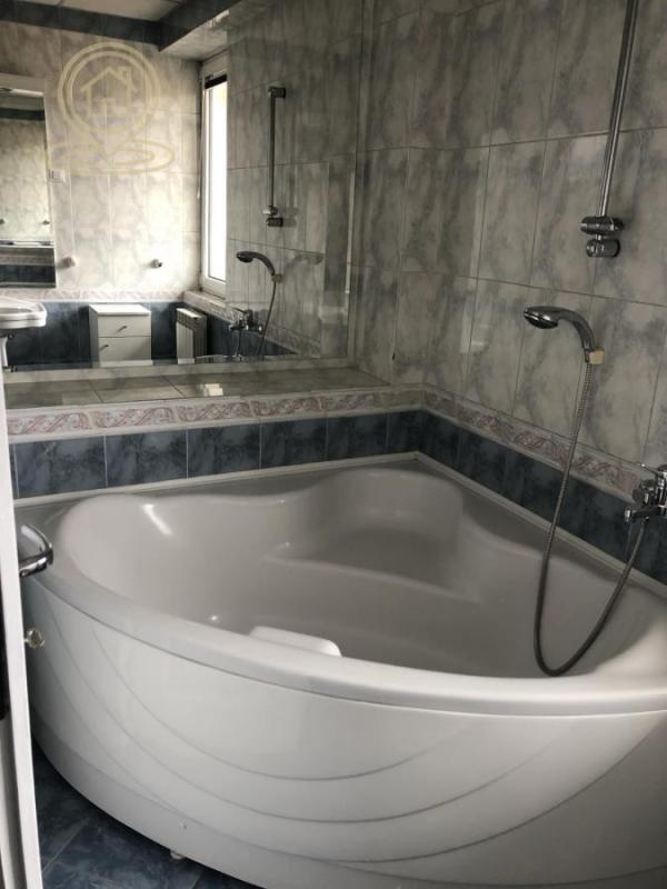 Slika 9 -  Lokal za izdavanje, 144m2, 1.800€