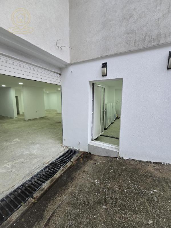 Slika 3 -  Lokal za izdavanje, 164m2, 1.200€