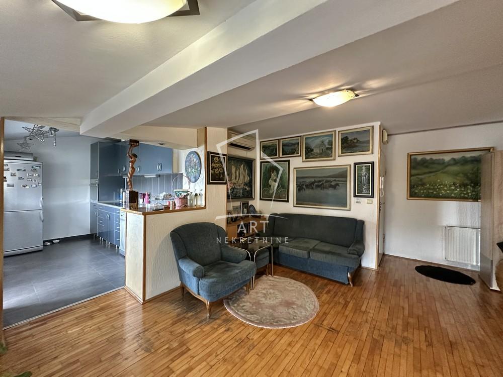 Slika 3 - Strugarska, Četvorosoban stan na prodaju, 76m2, 158.000€