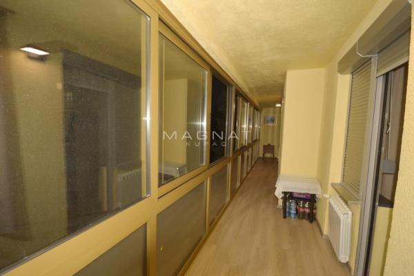 Slika 5 - Čingrijina, Četvorosoban stan na prodaju, 104m2, 348.000€