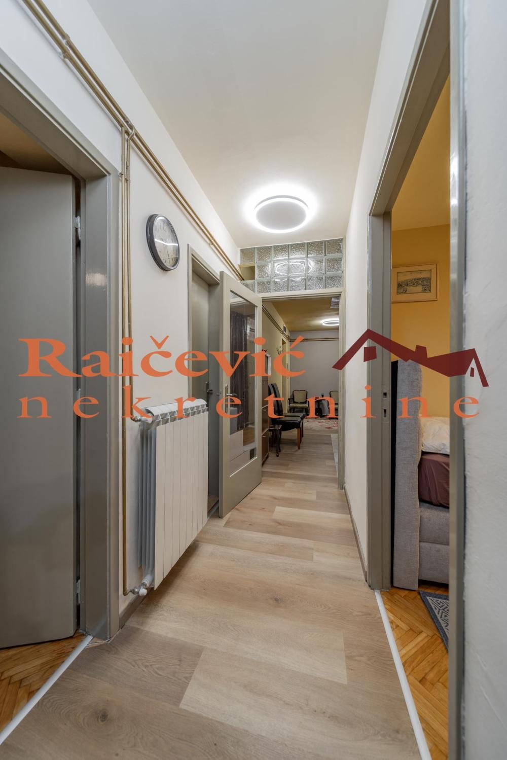 Slika 9 - Cingrijina, Četvorosoban stan na prodaju, 104m2, 348.000€