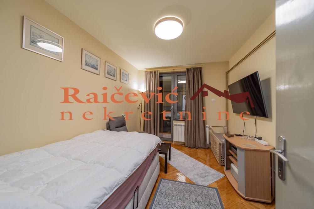 Slika 10 - Cingrijina, Četvorosoban stan na prodaju, 104m2, 348.000€