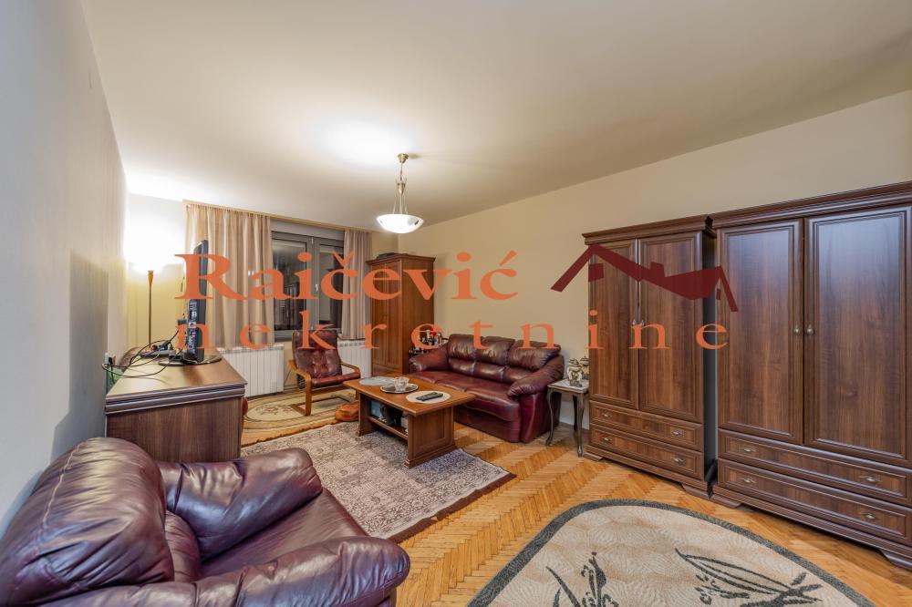 Glavna slika -Cingrijina, Četvorosoban stan na prodaju, 104m2, 348.000€