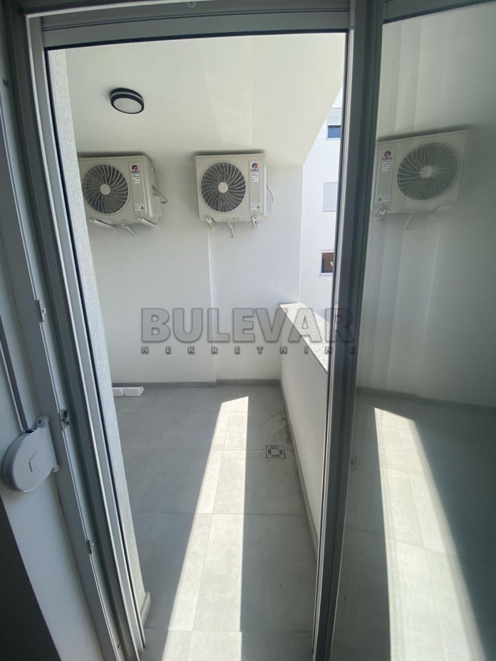 Slika 2 - Cara Dušana, Jednoiposoban stan za izdavanje, 51m2, 550€