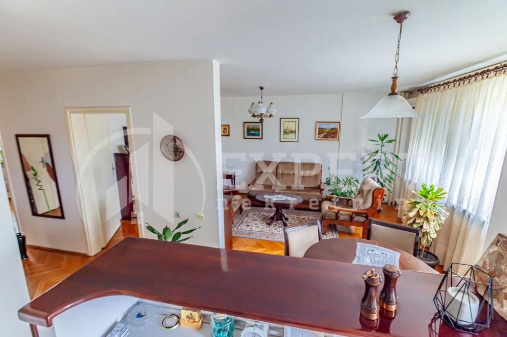 Slika 8 - Trg kralja Aleksandra Ujedinitelja, Trosoban stan na prodaju, 75m2, 154.000€