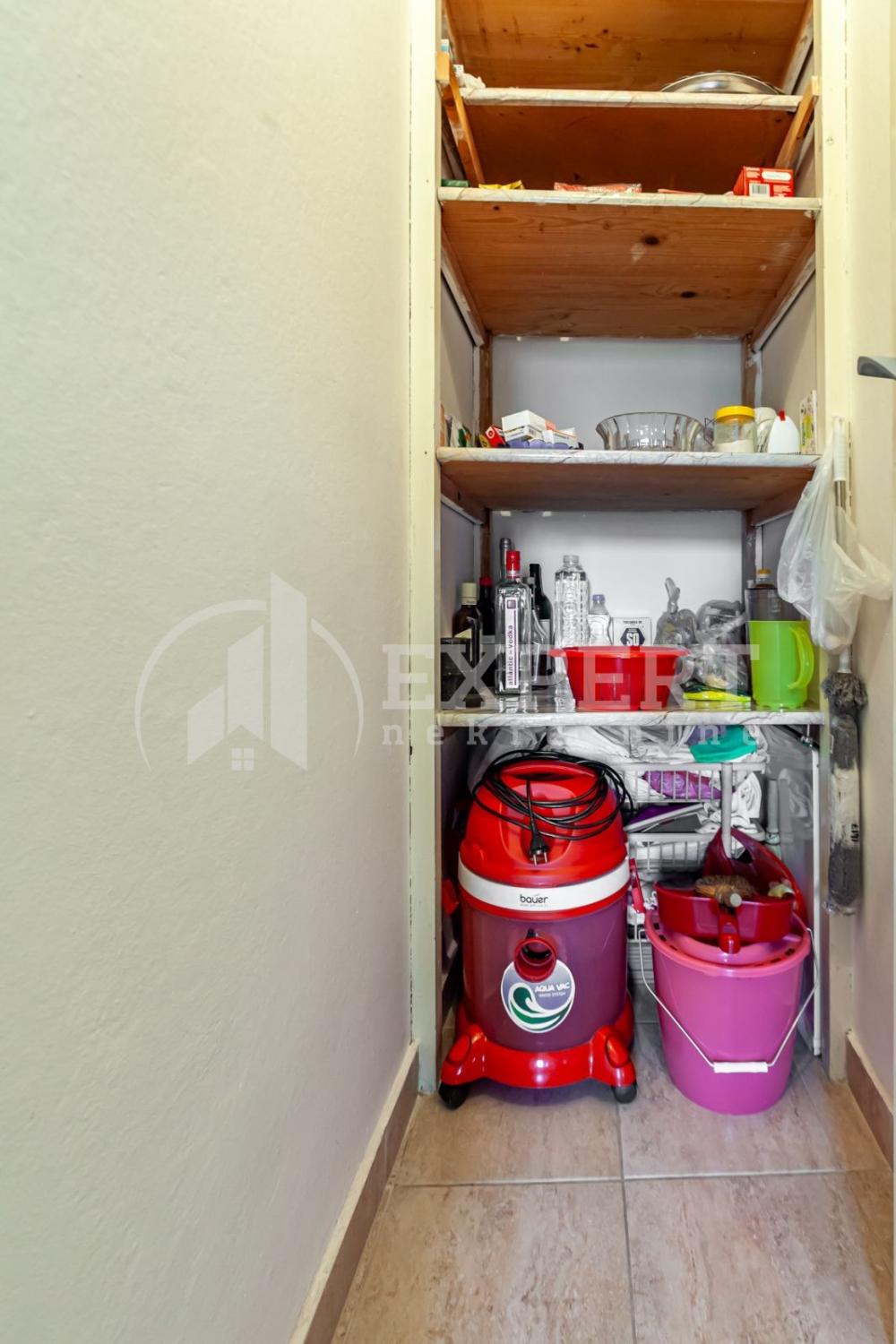 Slika 7 - Trg kralja Aleksandra Ujedinitelja, Trosoban stan na prodaju, 75m2, 154.000€