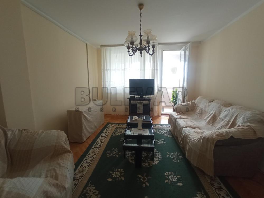 Slika 3 - Branka Krsmanovića, Trosoban stan za izdavanje, 63m2, 400€