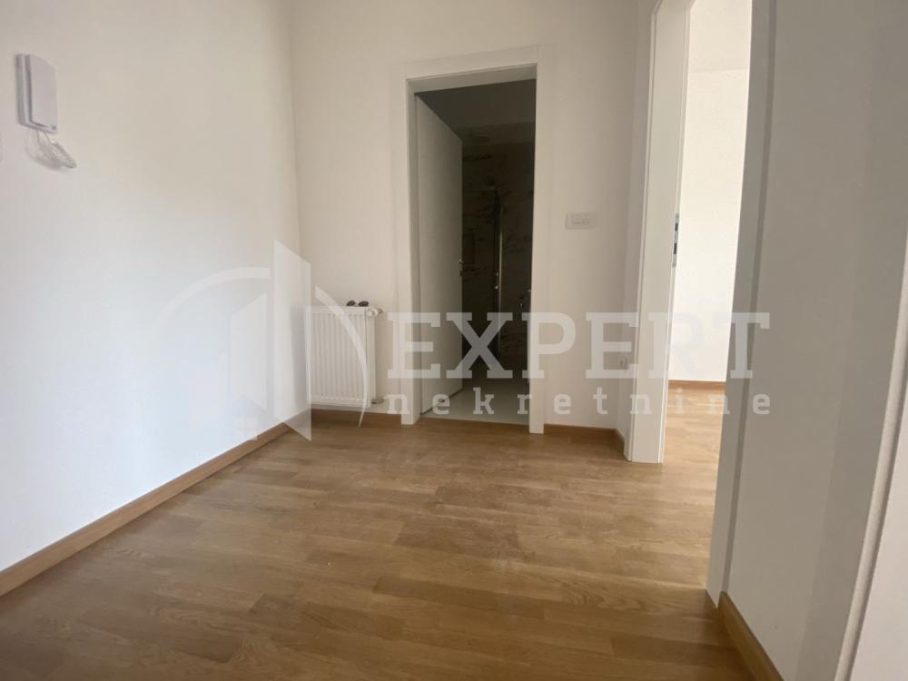 Slika 5 - Cara Dušana, Jednoiposoban stan za izdavanje, 51m2, 550€