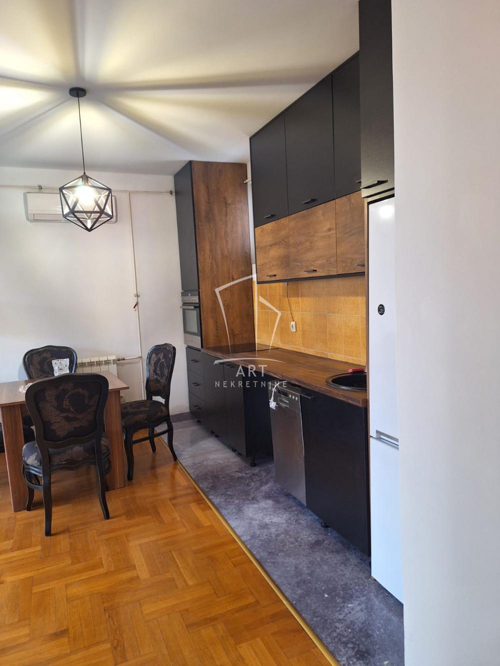 Slika 8 - Cerska, Trosoban stan za izdavanje, 68m2, 900€