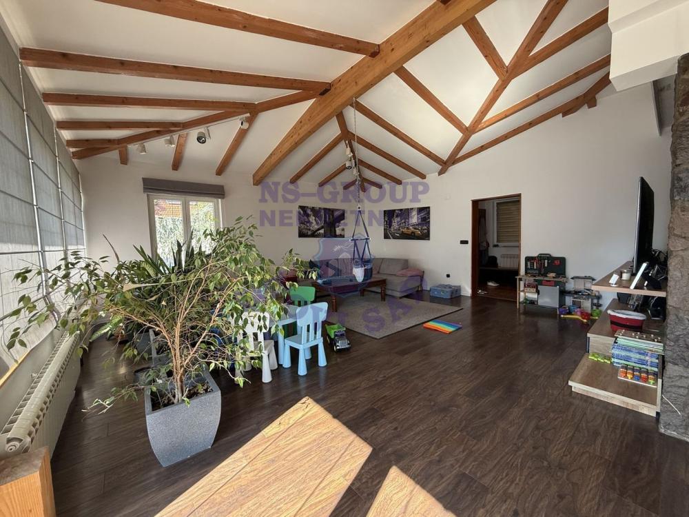 Slika 2 -  Kuća na prodaju, 246m2, 824.000€