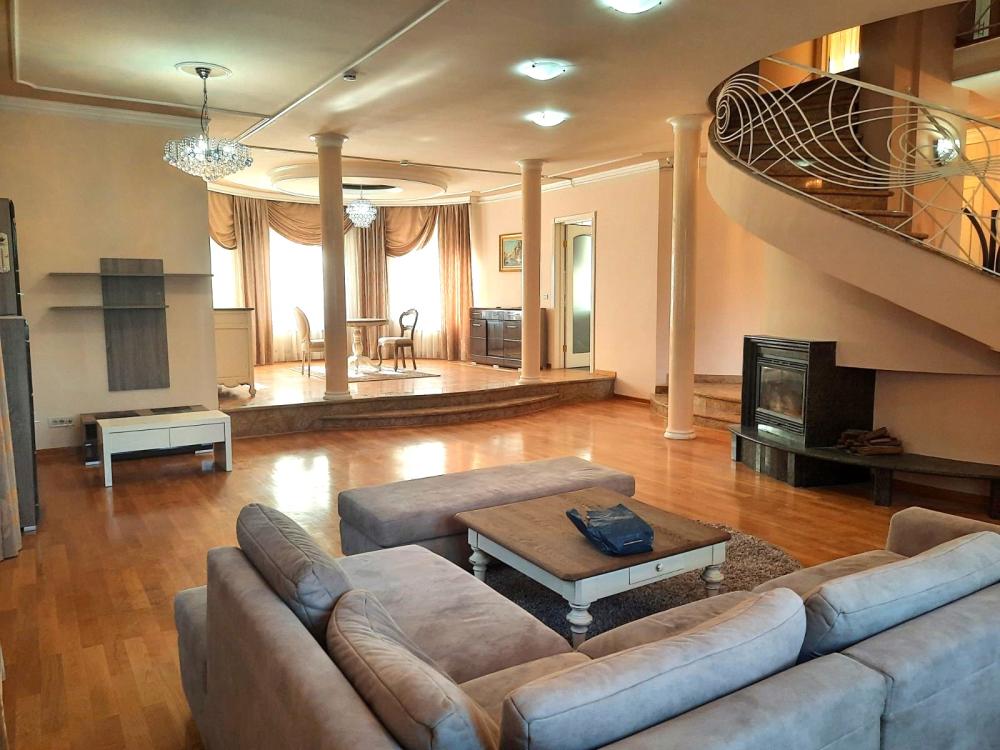 Slika 2 - Ljutice Bogdana,  Kuća na prodaju, 634m2, 2.450.000€