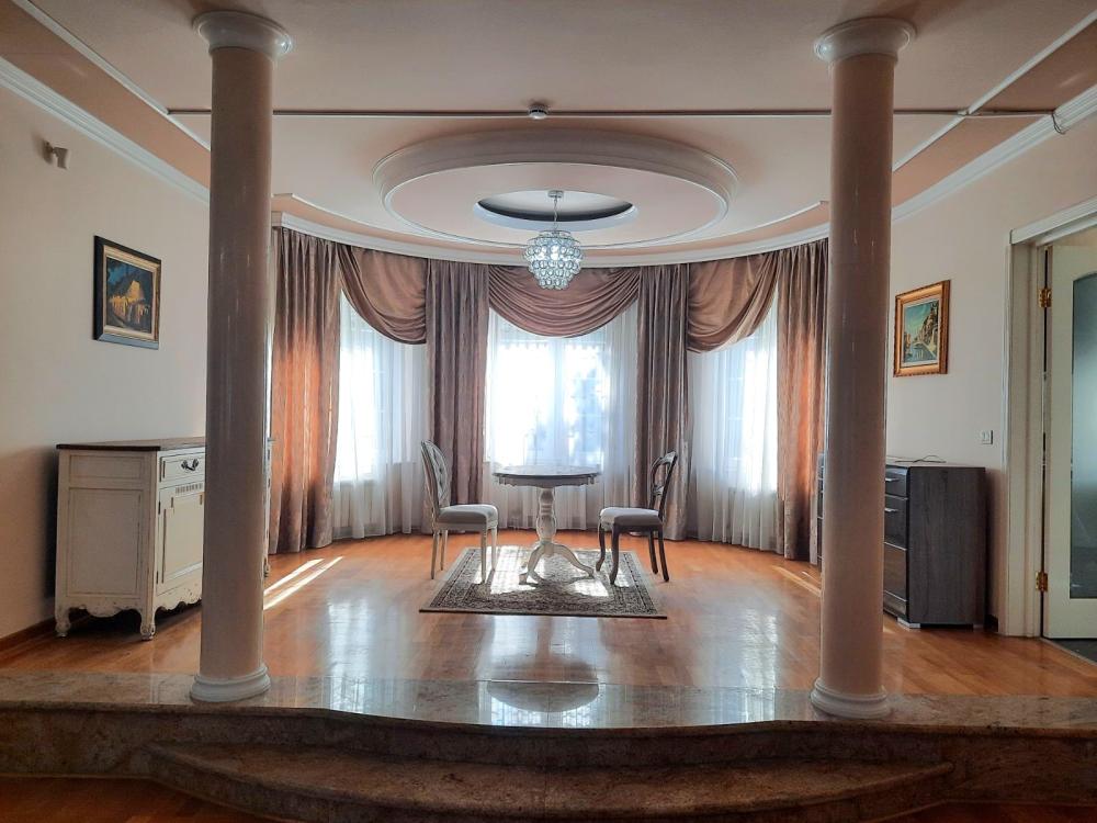 Slika 3 - Ljutice Bogdana,  Kuća na prodaju, 634m2, 2.450.000€
