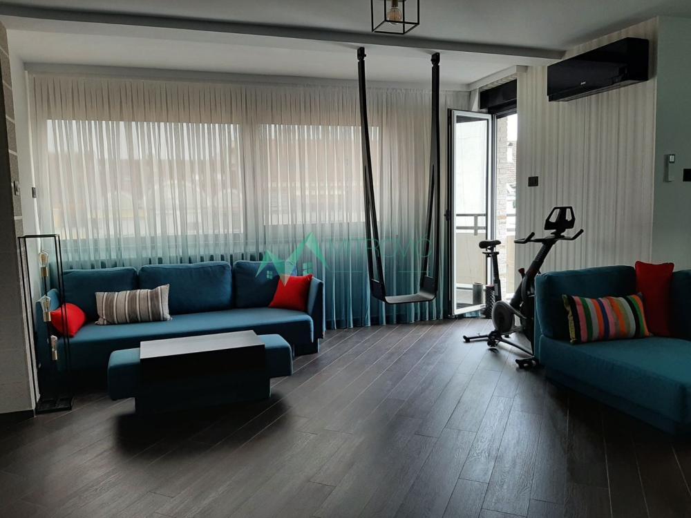 Glavna slika -Četvoroiposoban stan na prodaju, 176m2, 885.800€