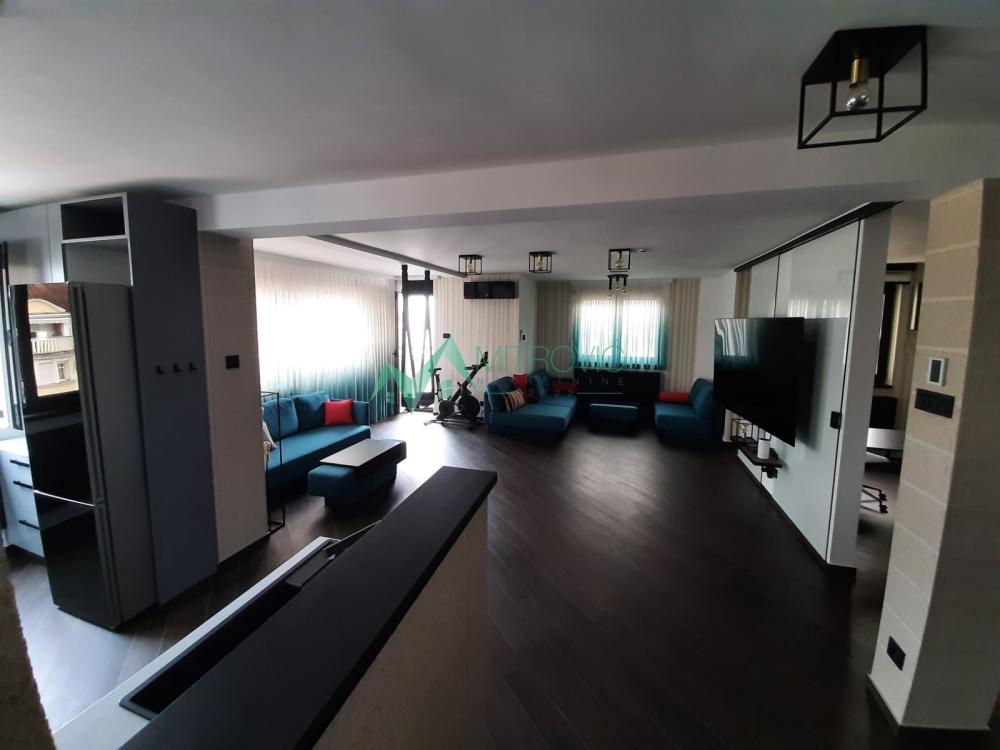 Slika 1 - Četvoroiposoban stan na prodaju, 176m2, 885.800€