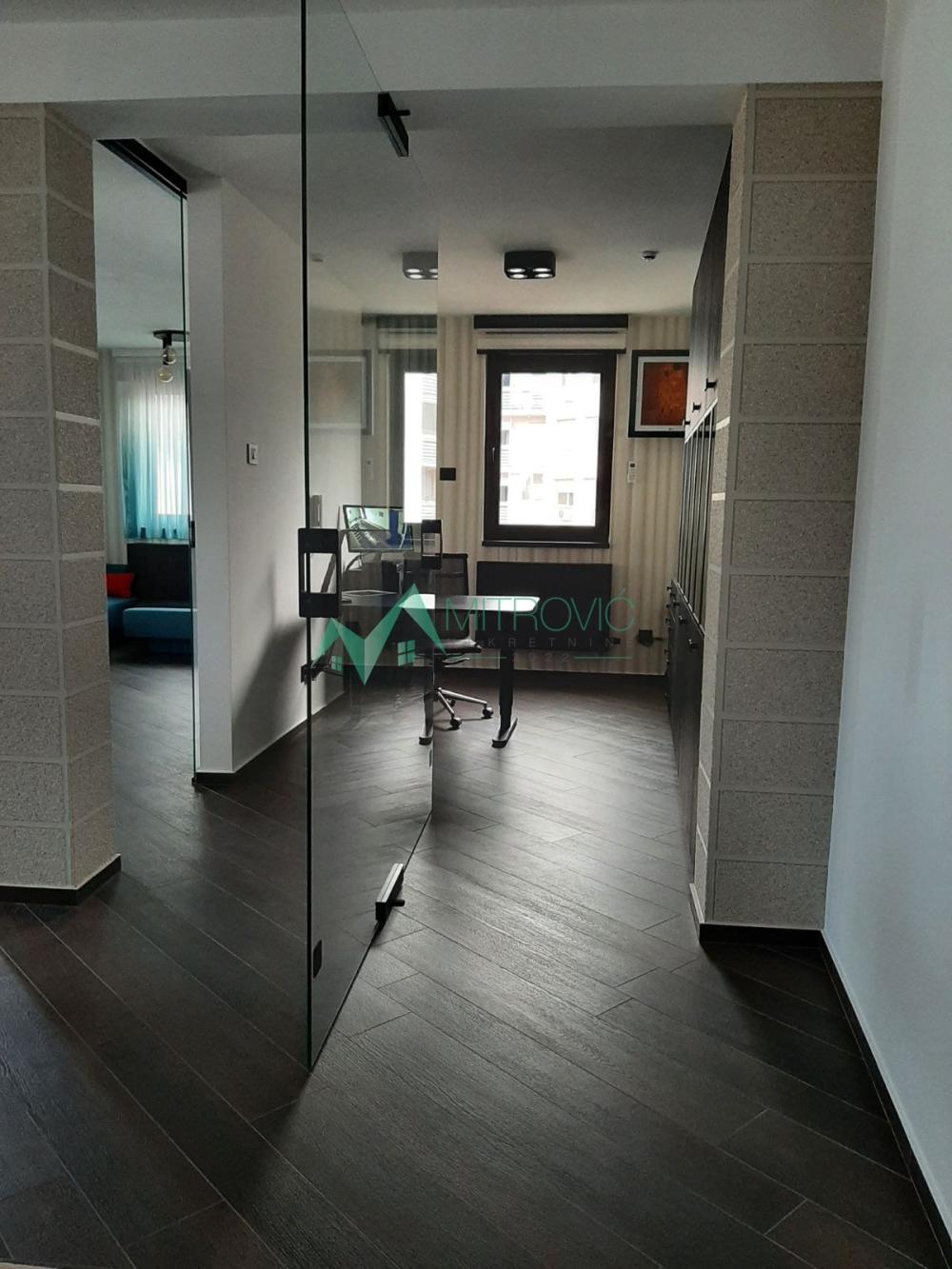 Slika 5 - Četvoroiposoban stan na prodaju, 176m2, 885.800€