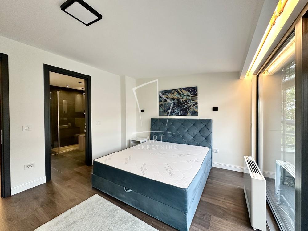 Slika 9 - Niška, Petosoban stan na prodaju, 198m2, 820.000€