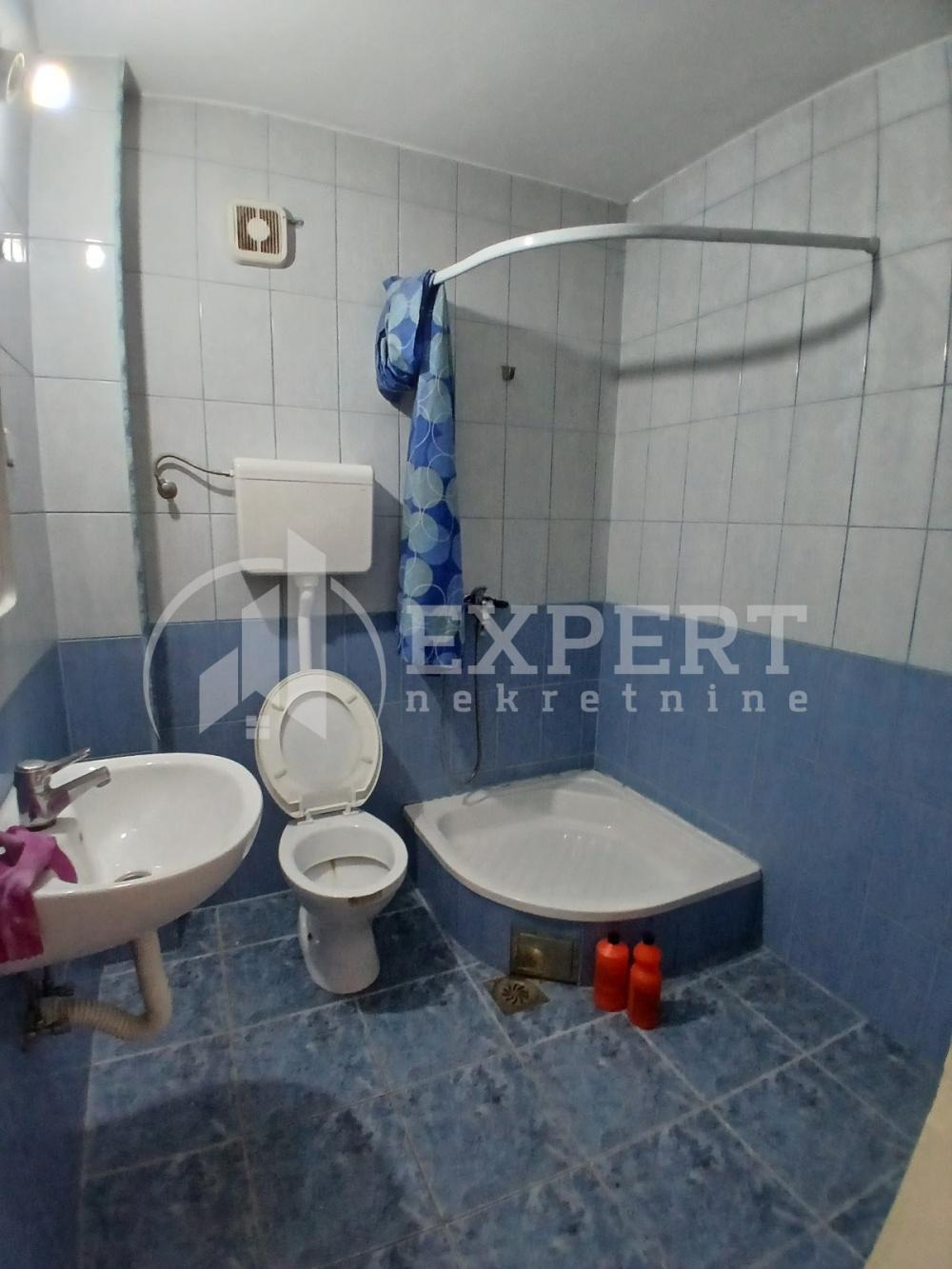 Slika 6 - Jove Tošića,  Lokal za izdavanje, 270m2, 1.000€