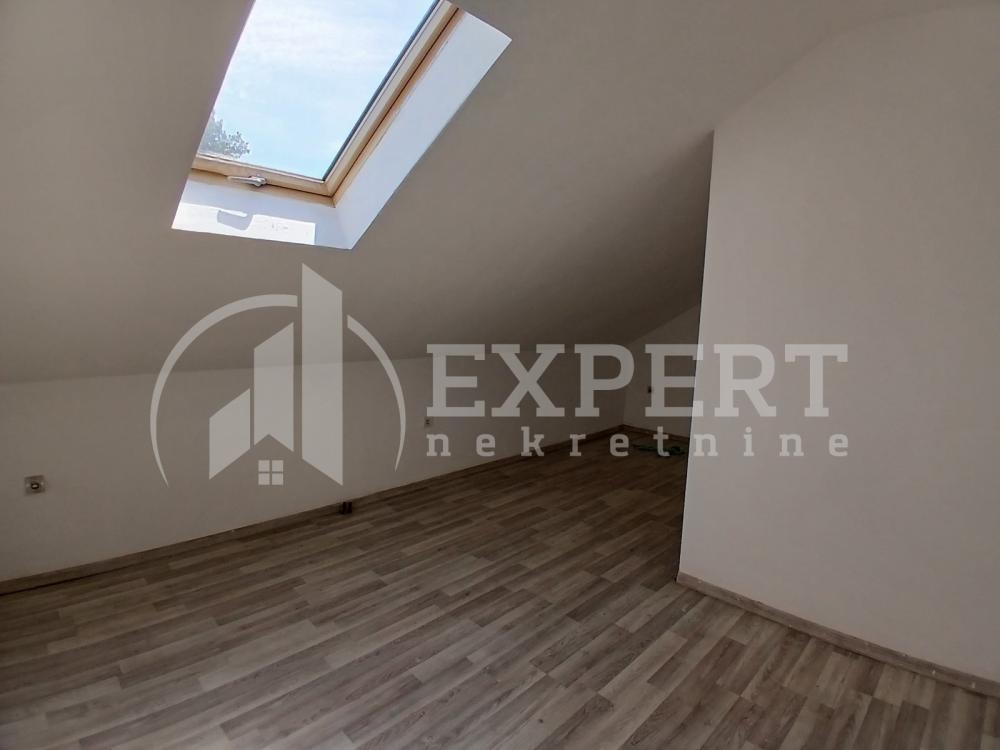 Slika 4 - Jove Tošića,  Lokal za izdavanje, 270m2, 1.000€