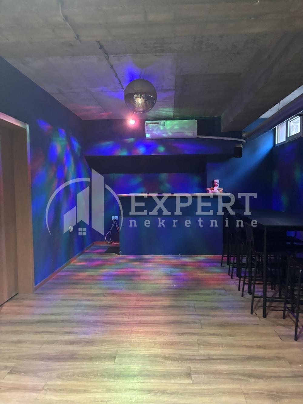 Slika 11 - Učitelj Tasina,  Lokal za izdavanje, 390m2, 3.300€