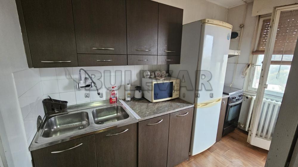 Slika 4 - Bulevar Nemanjića, Trosoban stan za izdavanje, 72m2, 400€