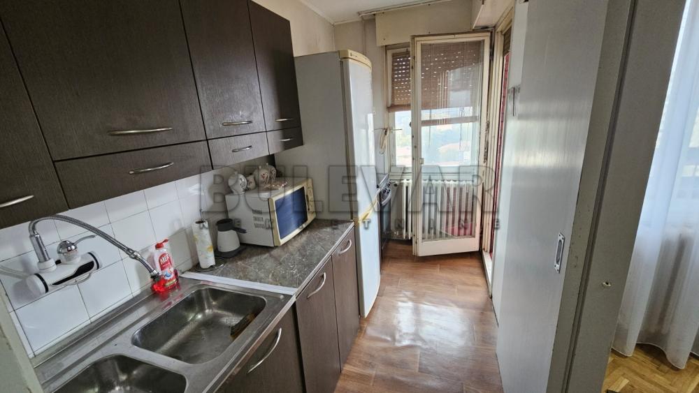 Slika 8 - Bulevar Nemanjića, Trosoban stan za izdavanje, 72m2, 400€