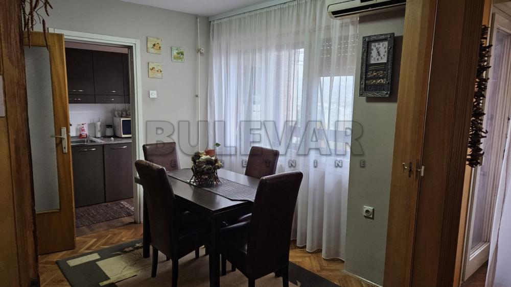 Slika 5 - Bulevar Nemanjića, Trosoban stan za izdavanje, 72m2, 400€