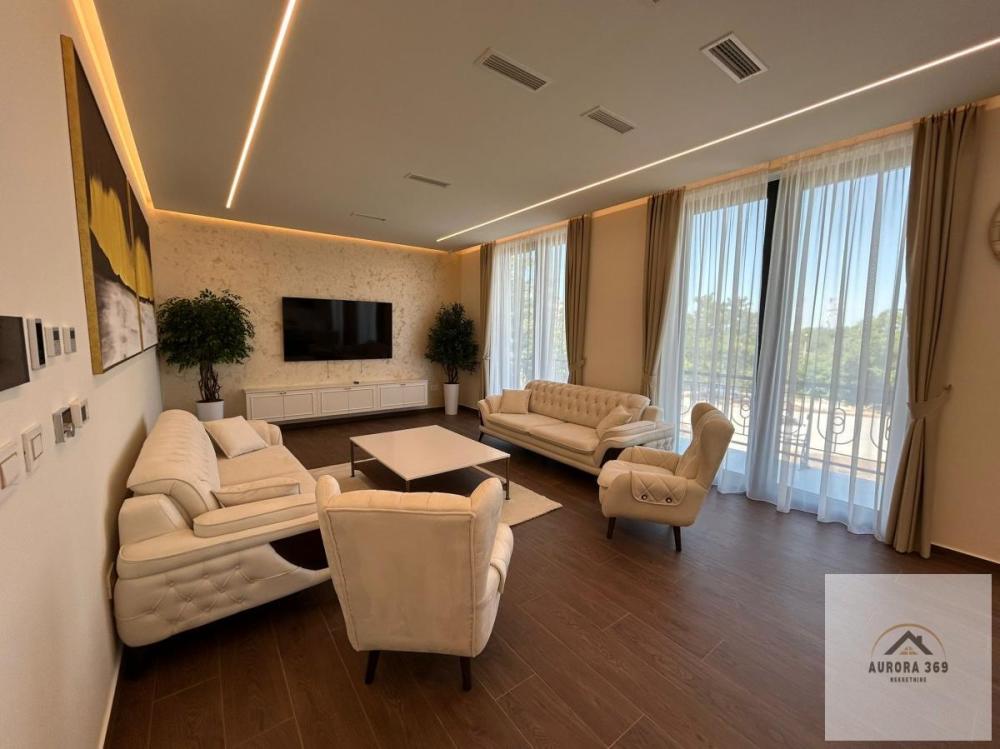 Slika 2 - Četvorosoban stan za izdavanje, 120m2, 2.000€