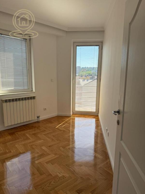 Slika 3 -  Lokal za izdavanje, 144m2, 1.650€