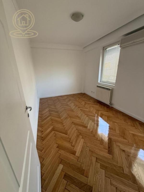 Slika 9 -  Lokal za izdavanje, 144m2, 1.650€