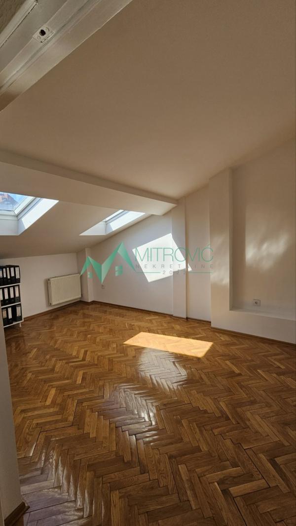 Slika 8 - Četvorosoban stan na prodaju, 105m2, 198.800€