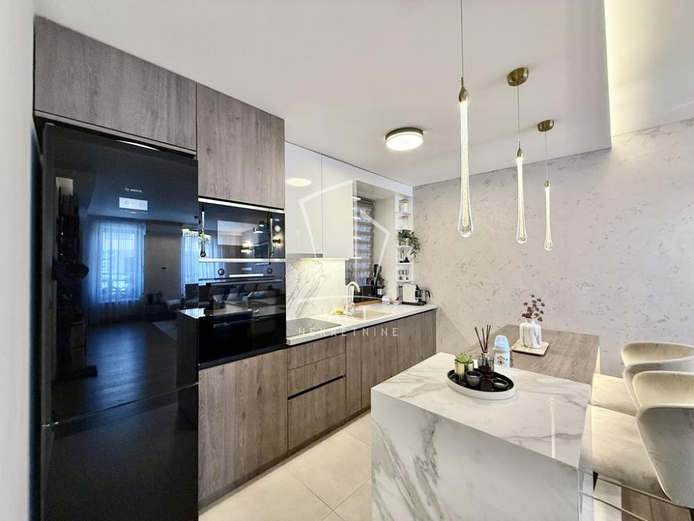 Slika 5 - Južni Bulevar, Četvorosoban stan na prodaju, 110m2, 395.000€