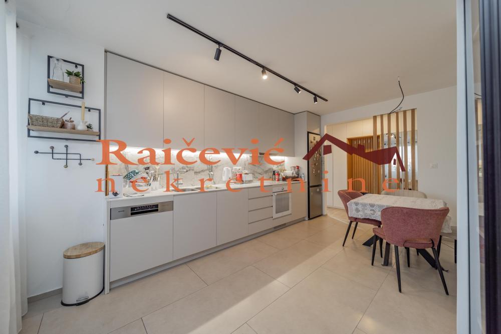 Slika 9 - Durmitorska, Trosoban stan na prodaju, 136m2, 280.000€